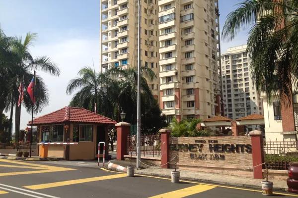 Gurney Heights Condominium